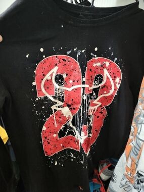Bailey Apparel Legend 23 Graphic T-Shirt Black & Red XL
